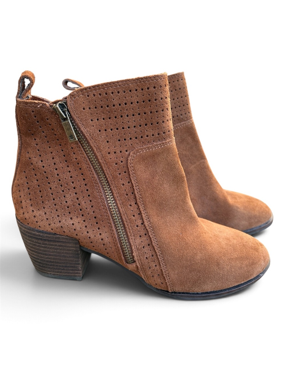 New Lucky Brand Lashiya Perforated suede leather ankle booties women's size 9